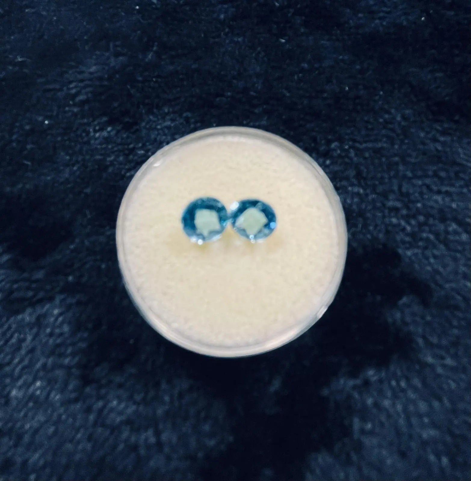 AAA+ Certified Natural 2 Pieces African Rhodolite Garnet / Blue Oval Shaped Gemstone, Weight: 2.5 ct, Size 10x6 ABC Jewelries